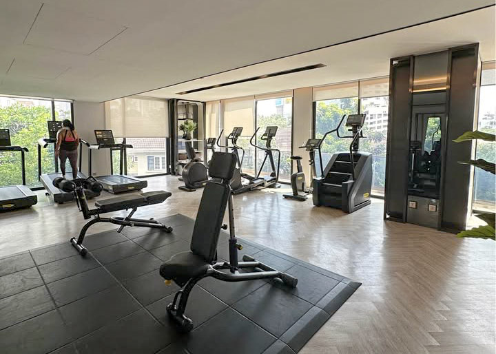 The Reserve 61 Hideaway Condo 64 SQM Ekkamai