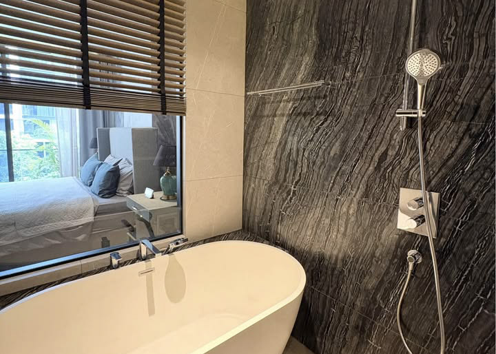 The Reserve 61 Hideaway Condo 64 SQM Ekkamai