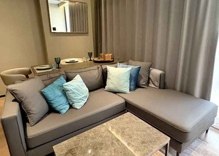 The Reserve 61 Hideaway Condo 64 SQM Ekkamai