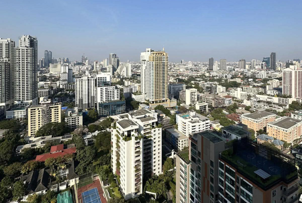 Noble State 39 Condo 35 SQM Near BTS Phrom Phong