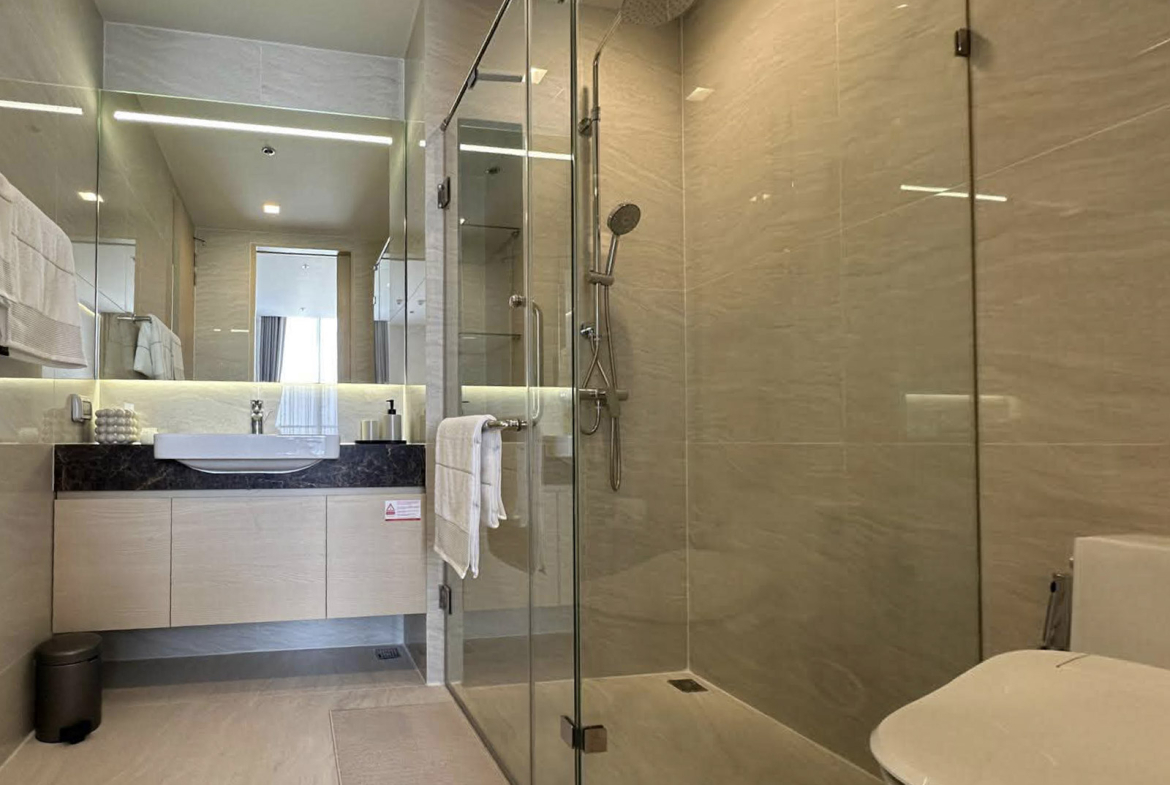 Noble State 39 Condo 35 SQM Near BTS Phrom Phong