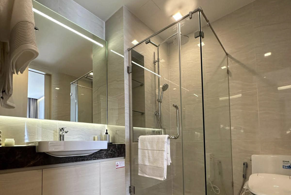 Noble State 39 Condo 35 SQM Near BTS Phrom Phong