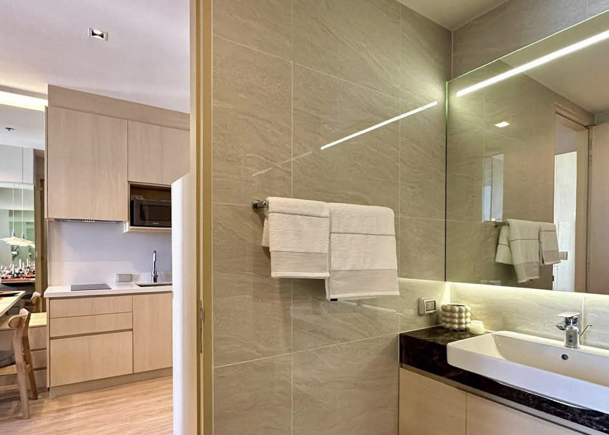 753287687_27551172877842848_4521226125125588621_n Noble State 39 Condo 35 SQM Near BTS Phrom Phong