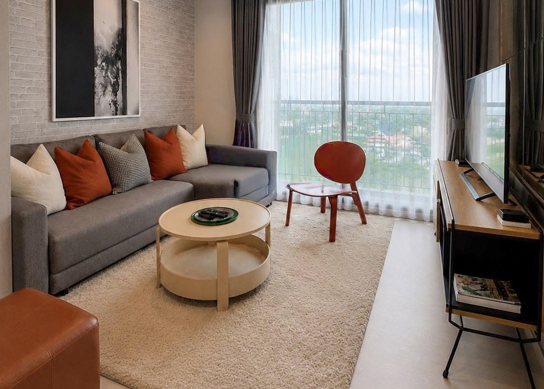 Rhythm Sukhumvit 36/38 Condo 34 SQM Near BTS