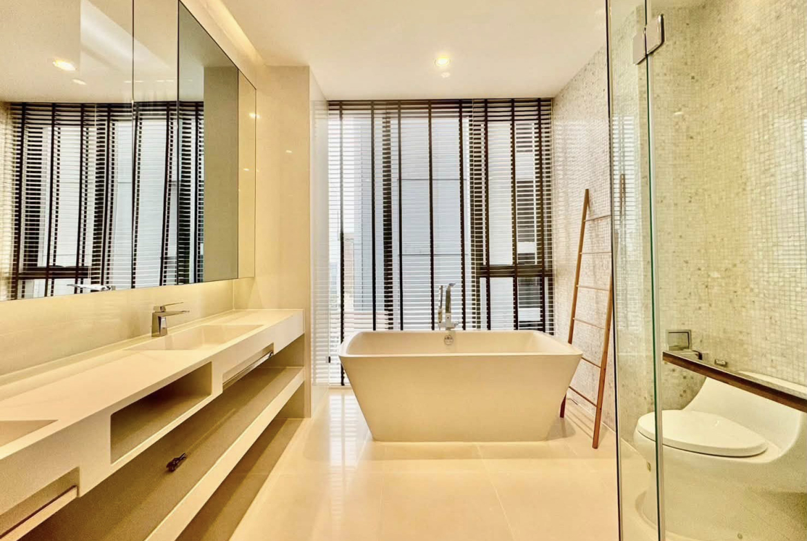 Vittorio Sukhumvit 39 136.71 SQM Sale & Rent