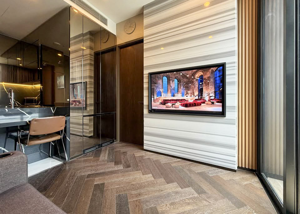 The Esse Sukhumvit 36 for Rent 39 SQM Near BTS
