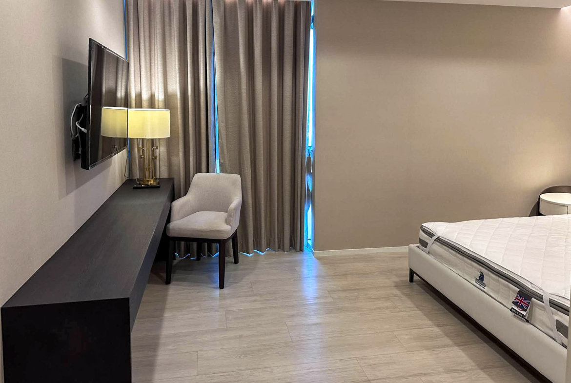 Nusasiri Grand Ekkamai 137 SQM | 3BR for Rent