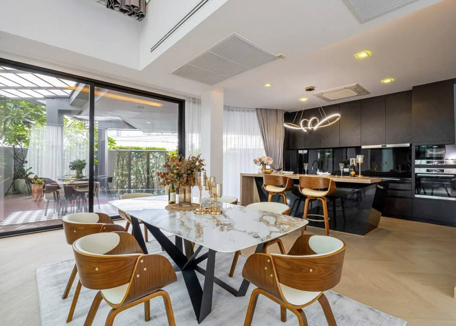 The Oasis House 736 SQM House for Sale Sukhumvit