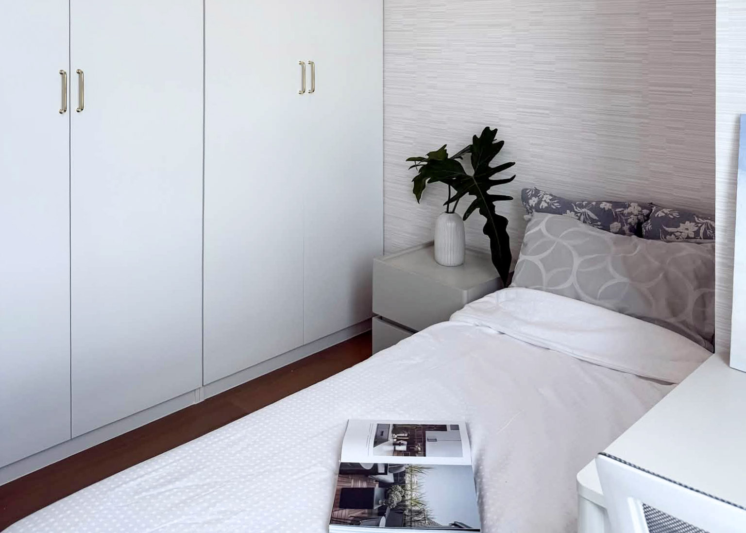 799755374_10175265106895322_2778089924179682315_n Supalai Oriental 39 73 SQM Condo with Tenant
