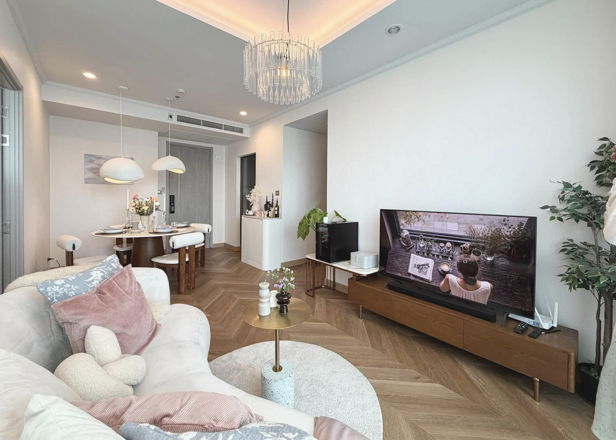 799869134_10175265106780322_5510735087794666550_n Supalai Oriental 39 73 SQM Condo with Tenant
