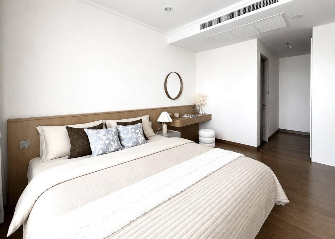 799910331_10175265106865322_5207499514870033214_n Supalai Oriental 39 73 SQM Condo with Tenant