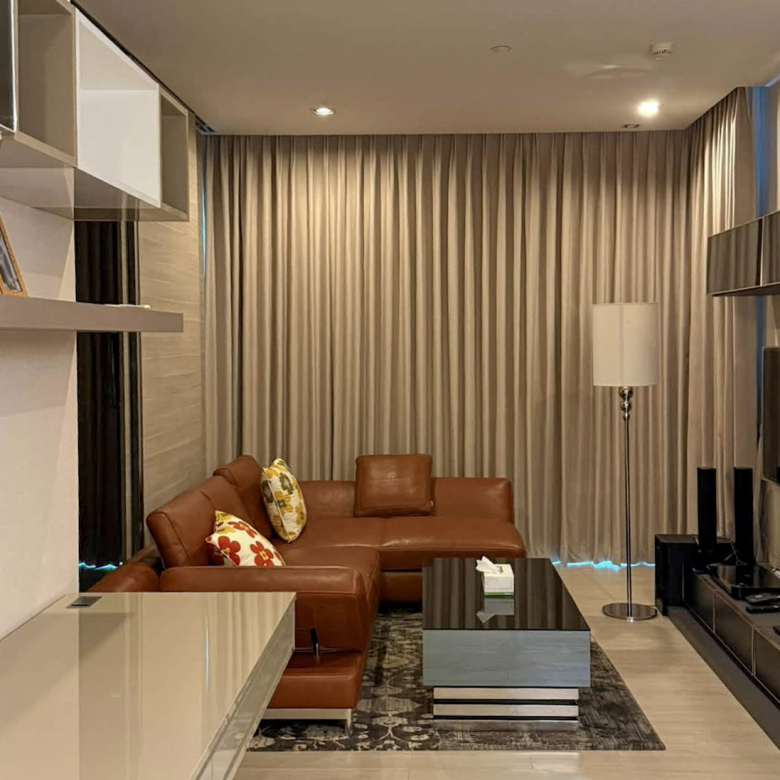 The Room Sukhumvit 21 52 SQM | Sale/Rent