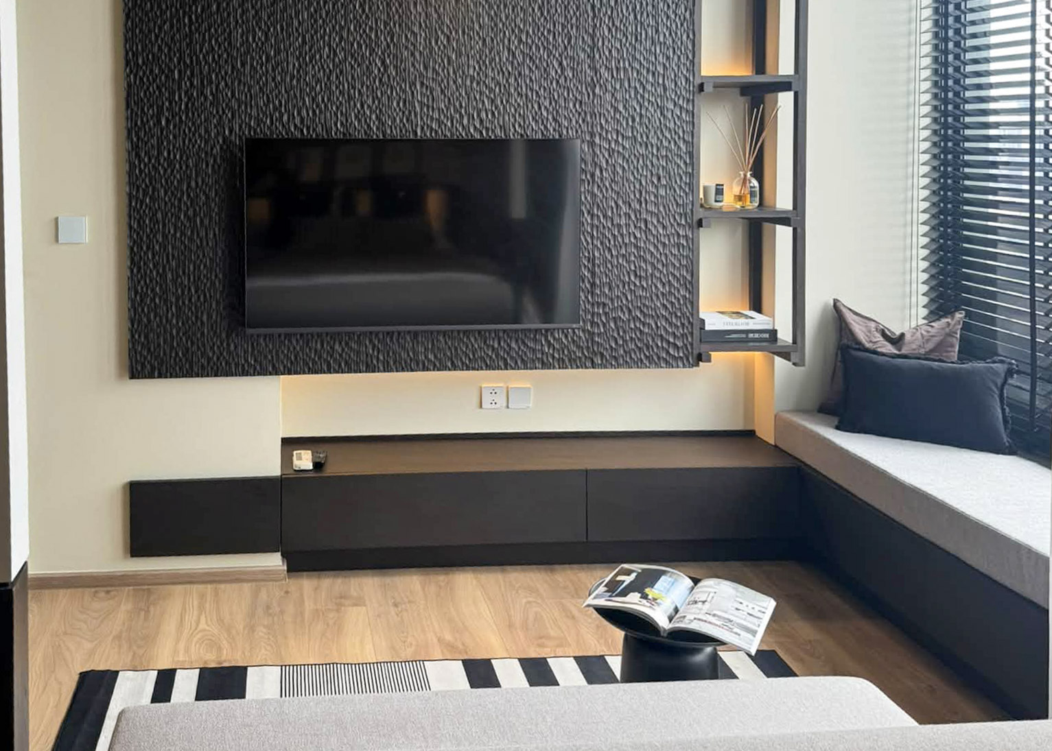 Noble Form Thonglor 33 SQM 1-Bedroom Condo