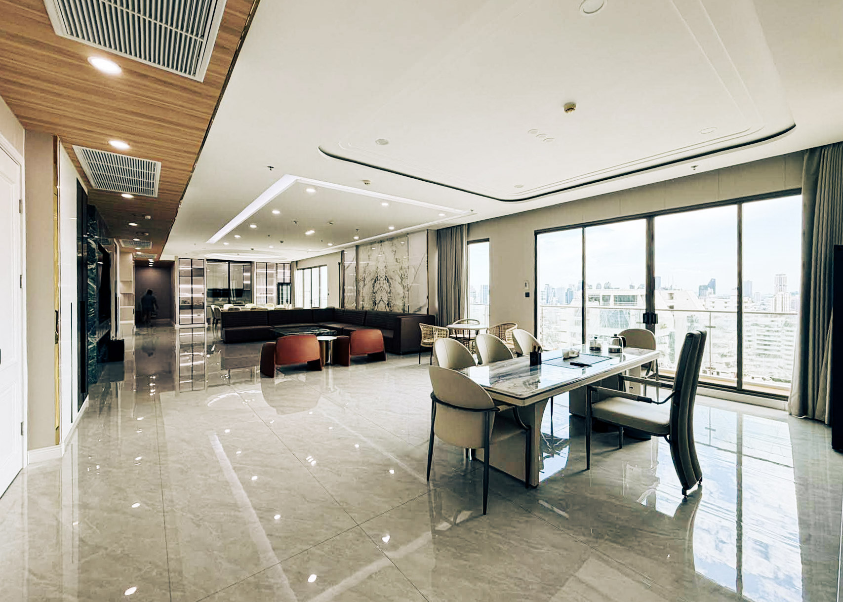 Supalai Oriental Sukhumvit 39 | 365 SQM Condo