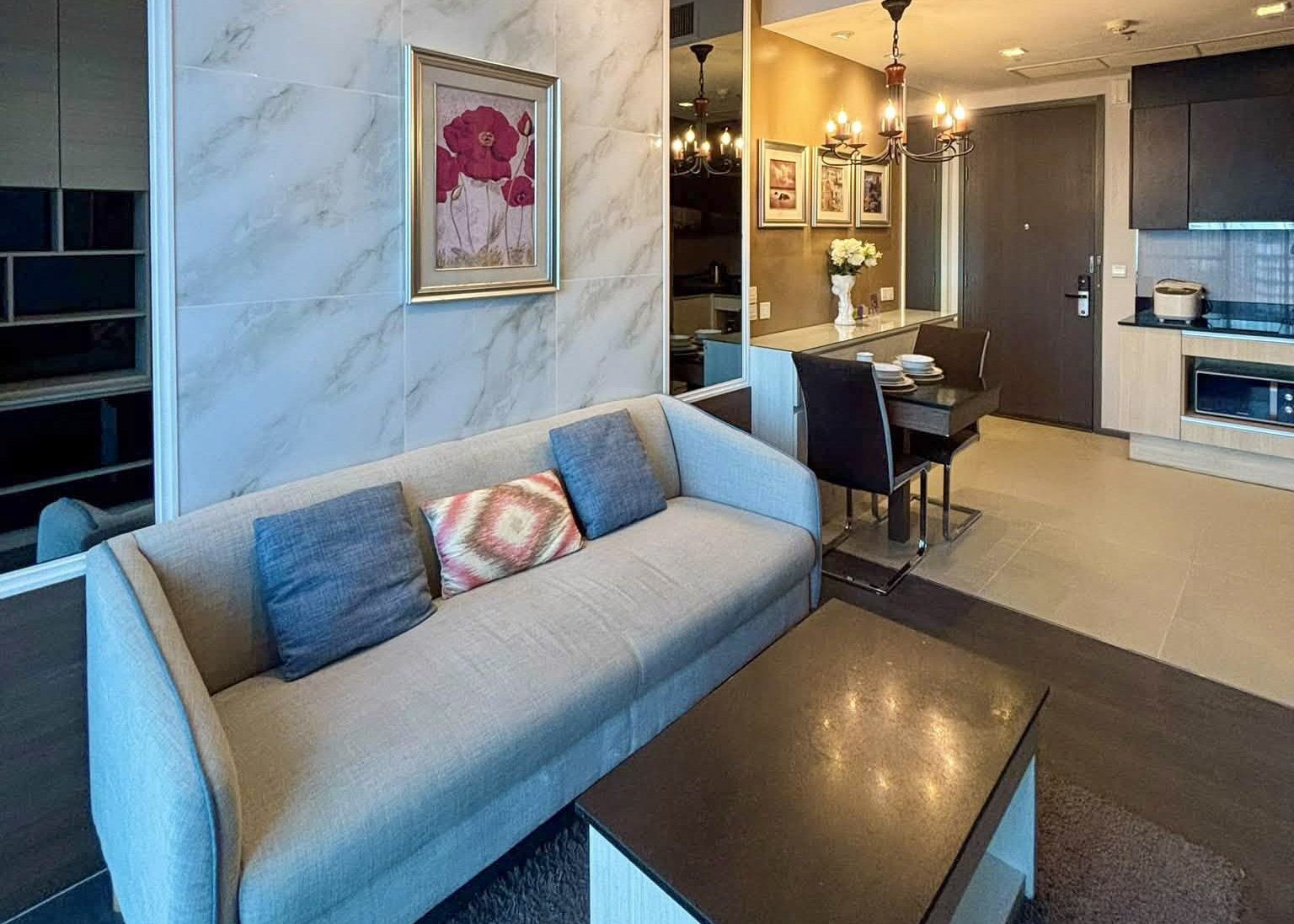 858936838_4732023520366906_5286821731836274174_n Edge Sukhumvit 23 Condo for Rent, 43.20 SQM