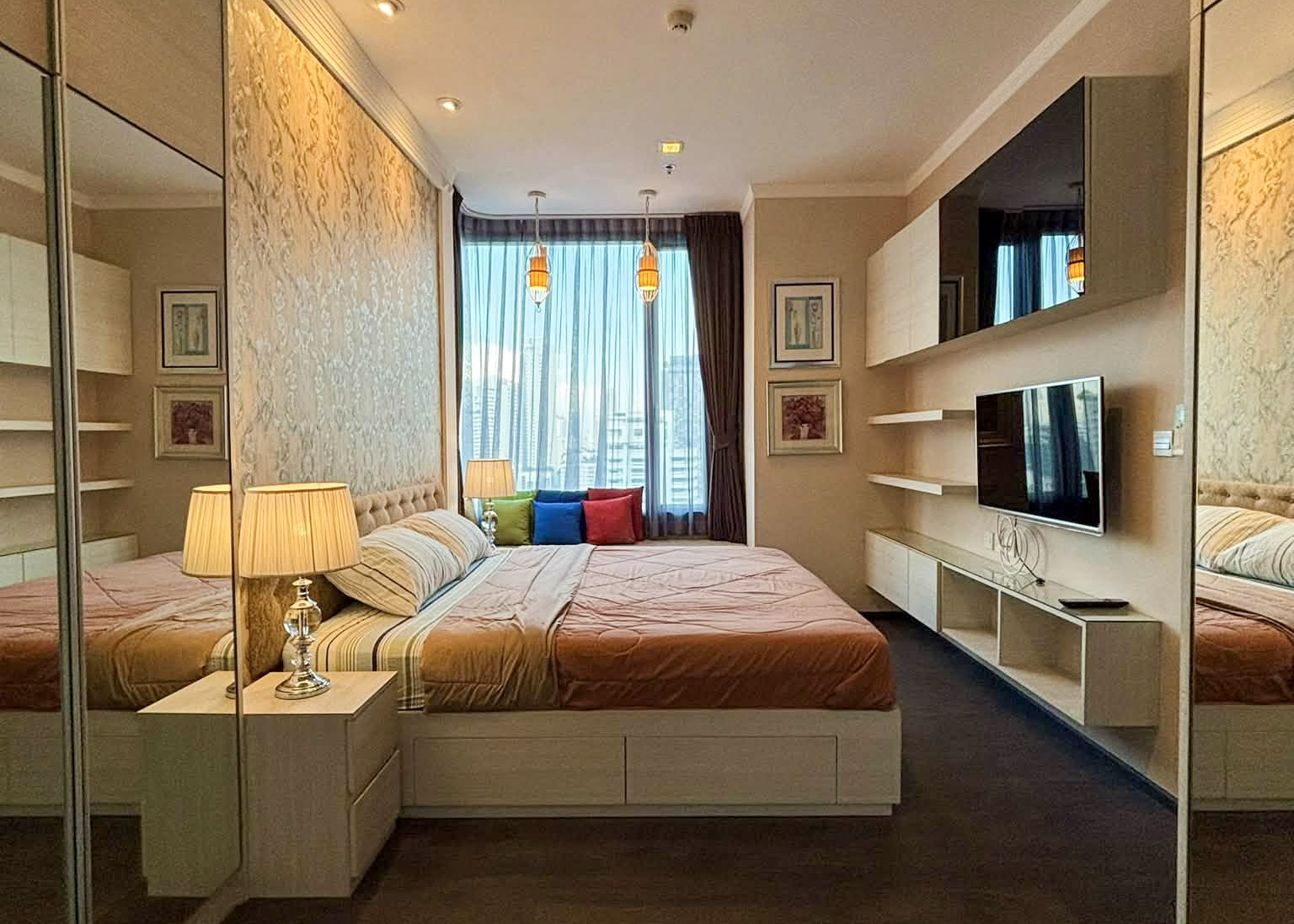 863357419_4732023673700224_7178595788401063241_n Edge Sukhumvit 23 Condo for Rent, 43.20 SQM
