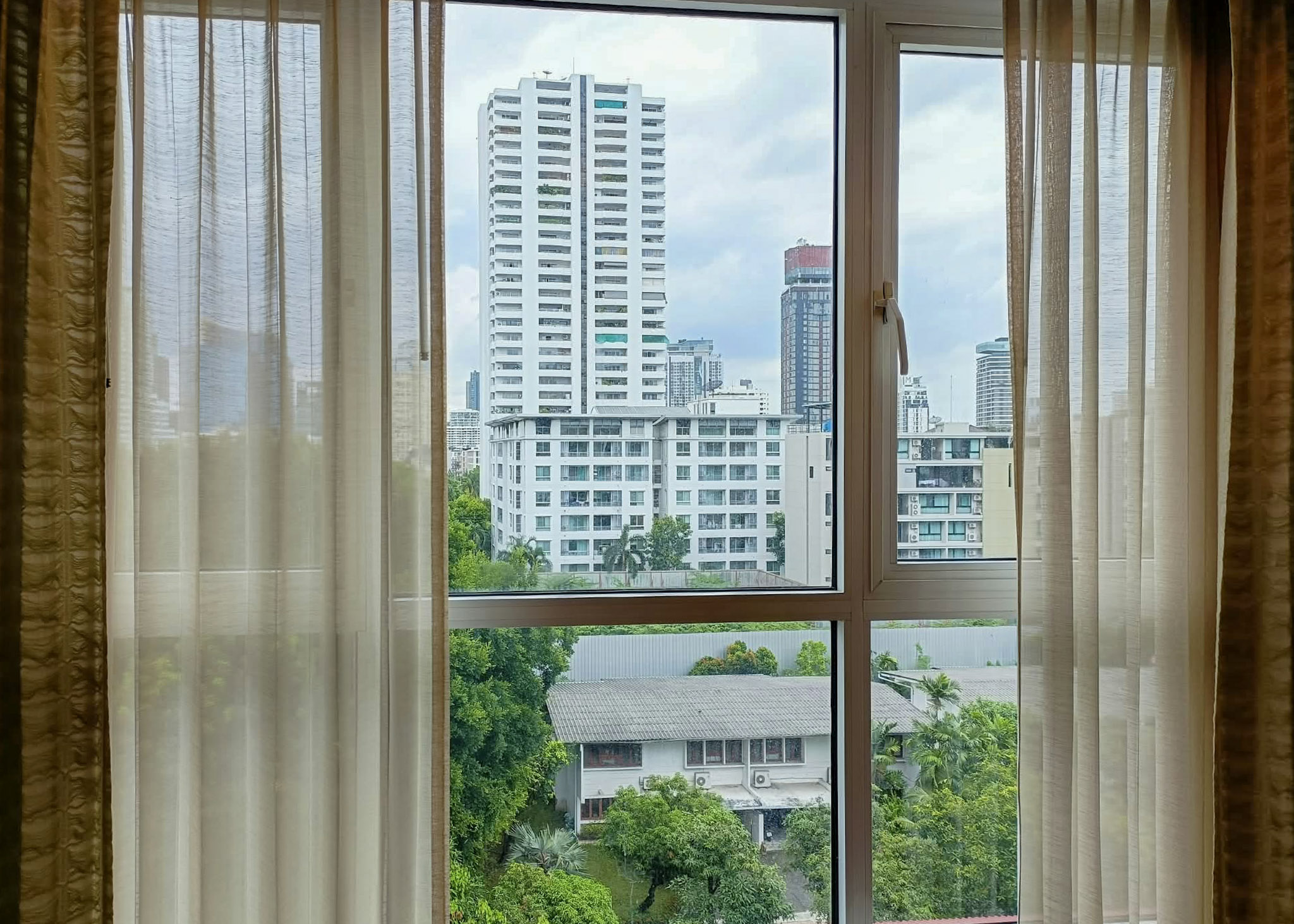 863630921_1645583216971422_5538551233630937015_n Avenue 61 Condo | 102 SQM Near BTS Ekkamai