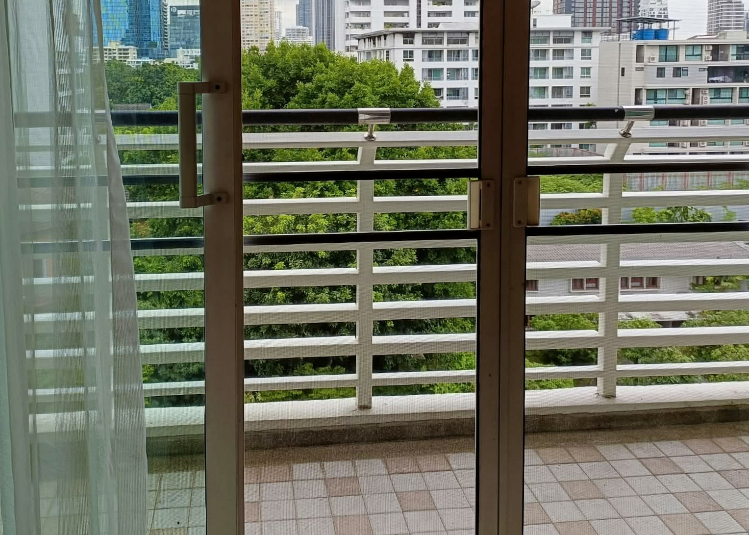865308403_1645583523638058_6824960370622664186_n Avenue 61 Condo | 102 SQM Near BTS Ekkamai